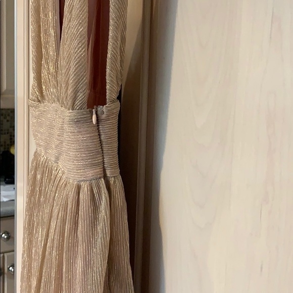 Gold Revolve Superdown Dress Size Small (NEVER WORN) - Picture 7 of 8